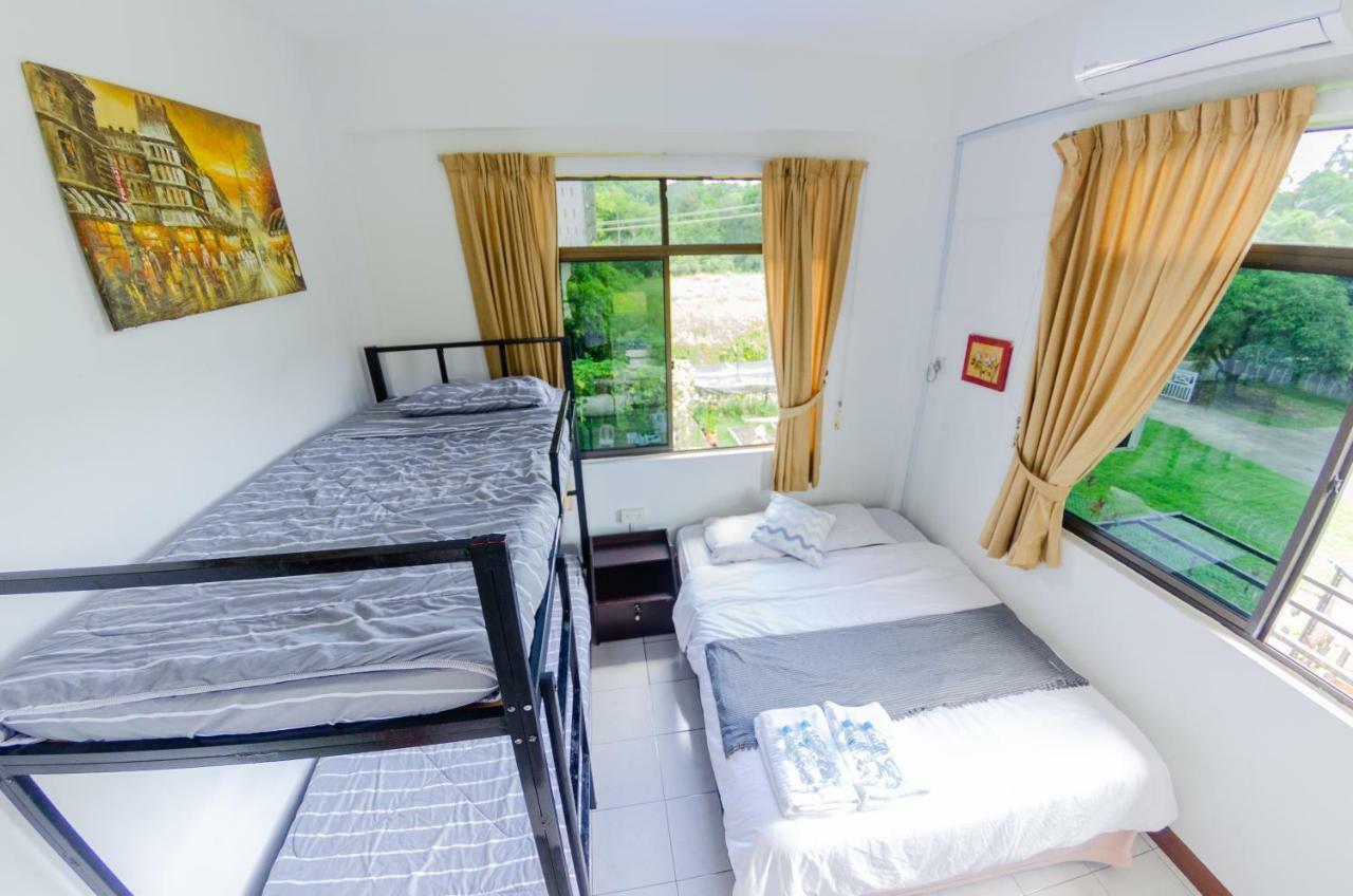 Poni Homestay Muara Extérieur photo